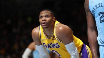 ag真人平台-韦少新赛季或继续担任湖人先发 被送走仍可能发生