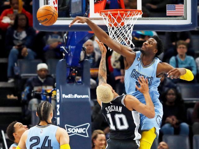 1675417961135080697.jpg BASKETBALL-NBA-MEM-SAS-4x3-1.jpg